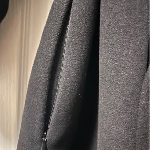 100% wool coat with warm lining.  Was purchased in Europe.  Brand new. Size S/M - Picture 3 of 5